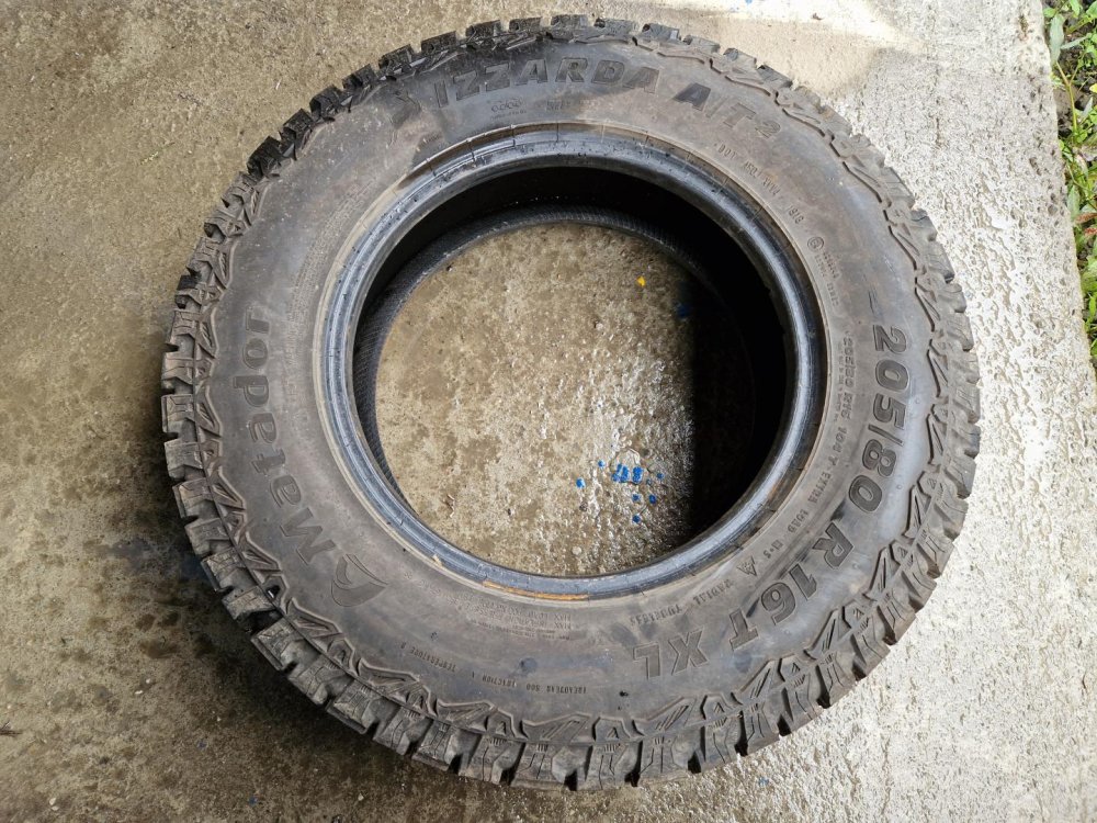 2 KS CELOROČNÍ PNEUMATIKA MATADOR IZZARDA A/T2 - 205/80 R16 104T - 20294