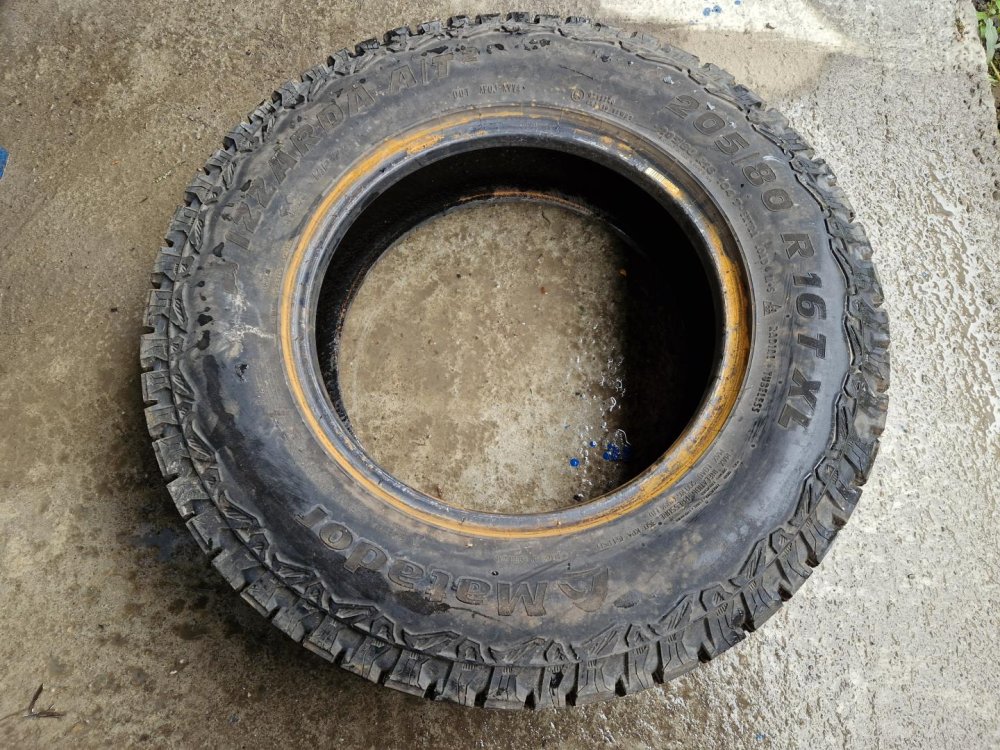 2 KS CELOROČNÍ PNEUMATIKA MATADOR IZZARDA A/T2 - 205/80 R16 104T - 20294