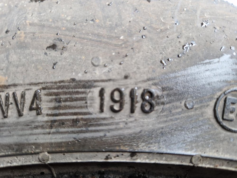 2 KS CELOROČNÍ PNEUMATIKA MATADOR IZZARDA A/T2 - 205/80 R16 104T - 20294