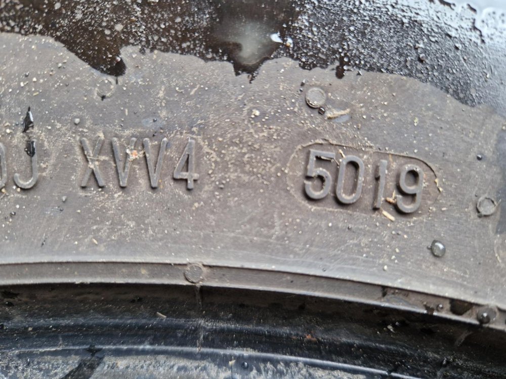 2 KS CELOROČNÍ PNEUMATIKA MATADOR IZZARDA A/T2 - 205/80 R16 104T - 20295