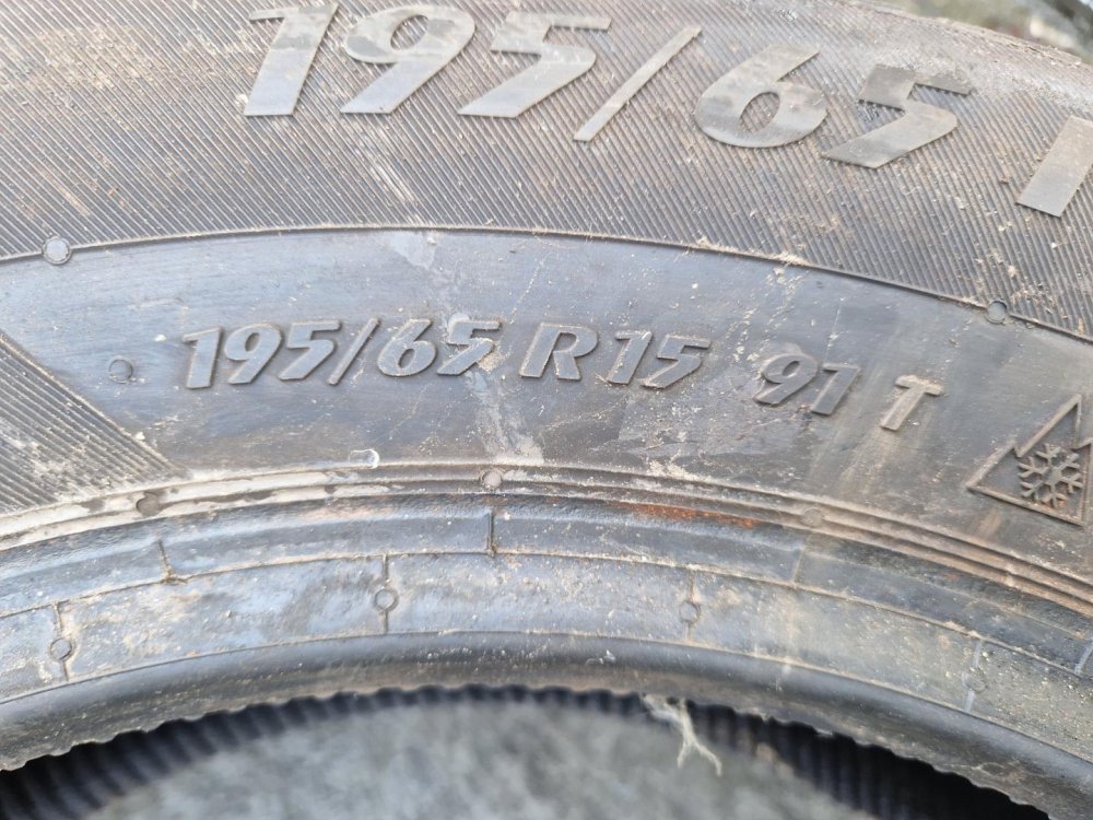 2 KS ZIMNÍ PNEUMATIKA MATADOR NORDICA 195/65 R15 91T - 20282