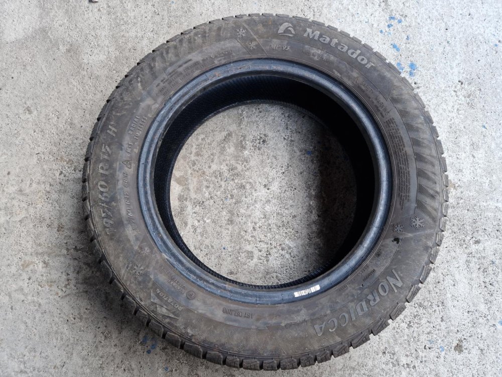 2 KS ZIMNÍ PNEUMATIKA MATADOR NORDICCA 195/60 R15 88H - 21067