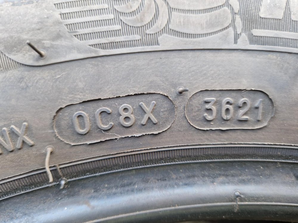 2 KS ZIMNÍ PNEUMATIKA MICHELIN ALPIN 6 185/65 R15 88T - 20281
