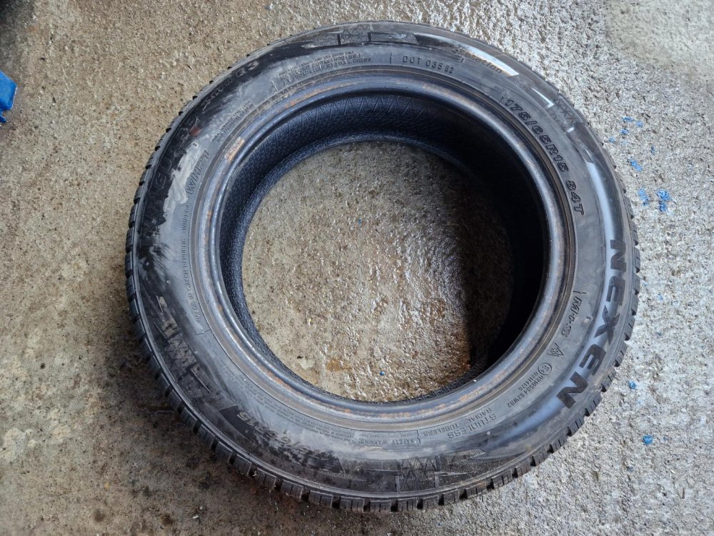 2 KS ZIMNÍ PNEUMATIKA NEXEN WINGUARD SNOW G3 - 175/65 R15 84T - 20328