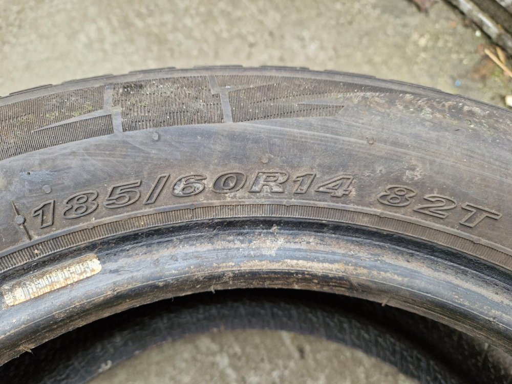2 KS ZIMNÍ PNEUMATIKA NEXEN WINGUARD SNOW G3 - 185/60 R14 82T - 20557