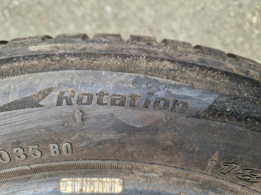 2 KS ZIMNÍ PNEUMATIKA NEXEN WINGUARD SNOW G3 - 185/60 R14 82T - 20558