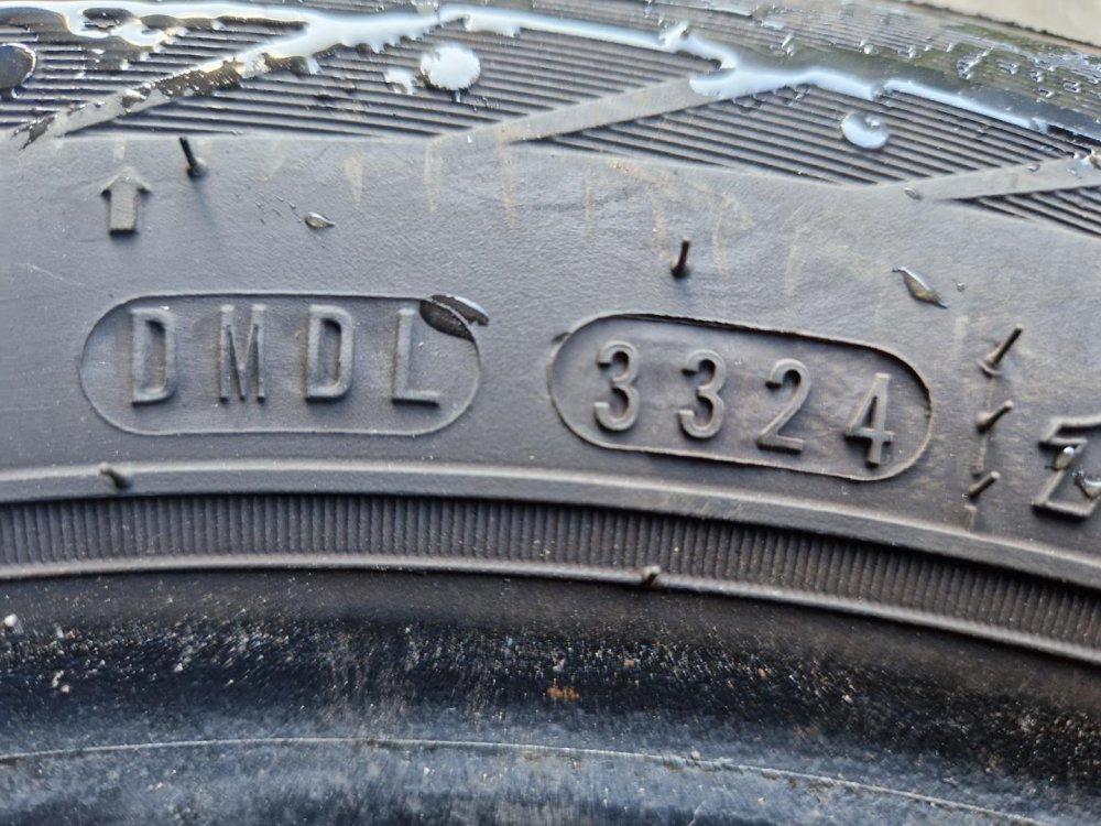 2 KS ZIMNÍ PNEUMATIKA NEXEN WINGUARD SNOW WH2 - 175/65 R15 84T - 20327