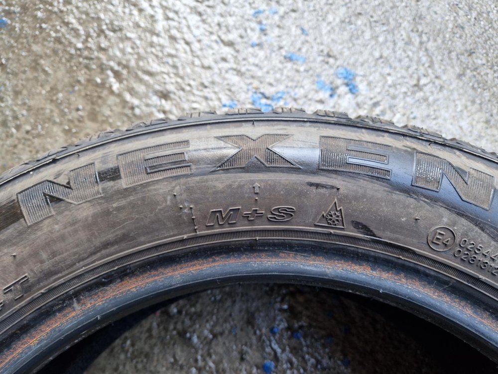 2 KS ZIMNÍ PNEUMATIKA NEXEN WINGUARD SNOW WH2 - 175/65 R15 84T - 20327