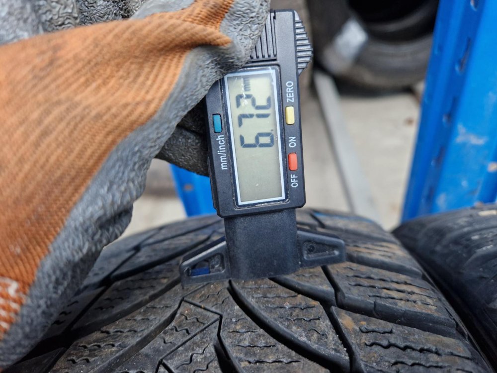 2 KS ZIMNÍ PNEUMATIKA NEXEN WINGUARD SNOW WH2 - 195/65 R15 91T - 21065