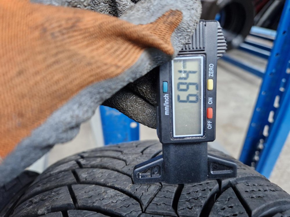 2 KS ZIMNÍ PNEUMATIKA NEXEN WINGUARD SNOW WH2 - 195/65 R15 91T - 21066 2 KS ZIMNÍ PNEUMATIKA NEXEN WINGUARD SNOW WH2 - 195/65 R15 91T - 21066