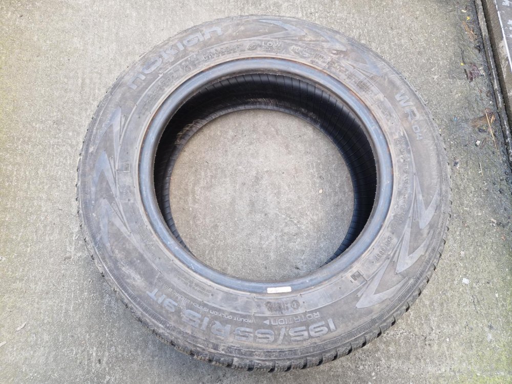 2 KS ZIMNÍ PNEUMATIKA NOKIAN WR D4 -195/65 R15 91T - 20380