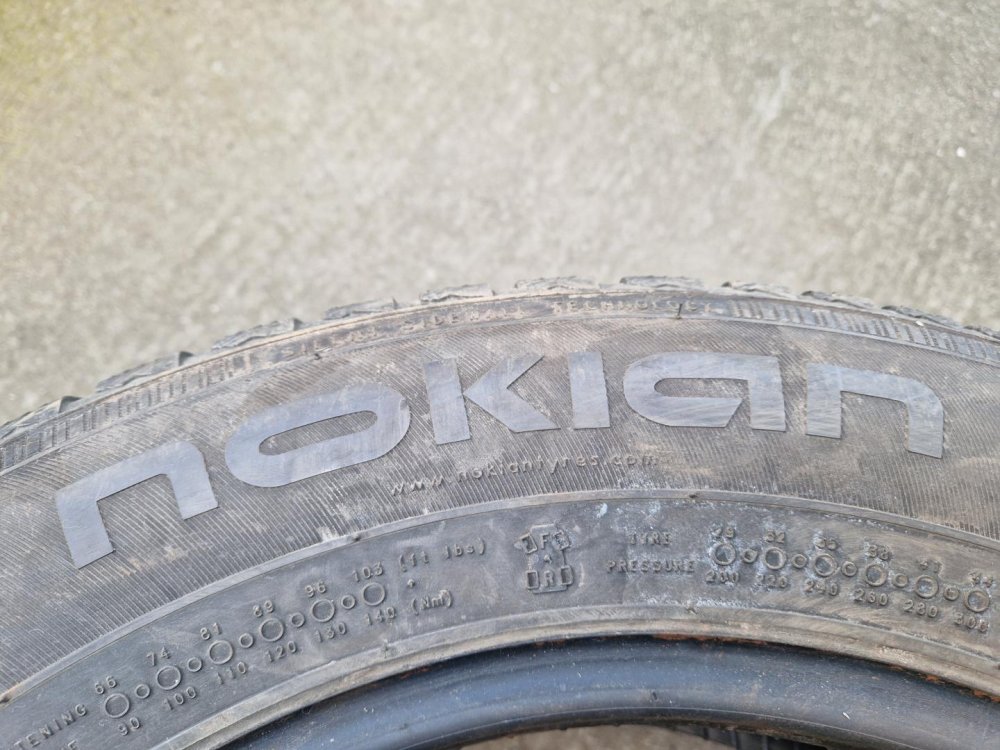 2 KS ZIMNÍ PNEUMATIKA NOKIAN WR D4 -195/65 R15 91T - 20380