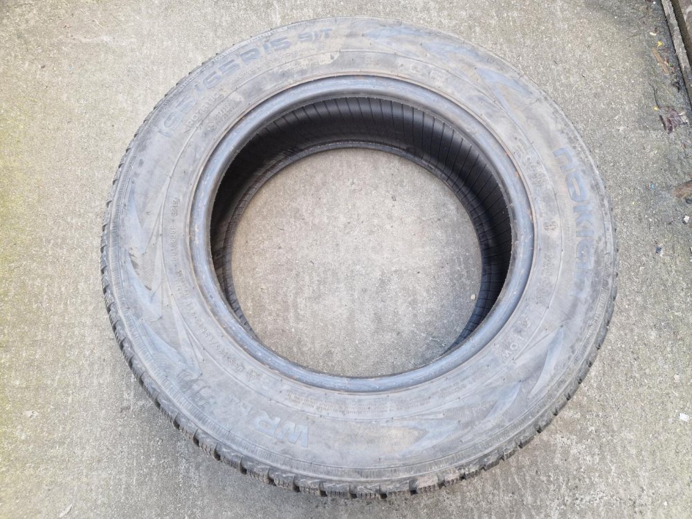 2 KS ZIMNÍ PNEUMATIKA NOKIAN WR D4 -195/65 R15 91T - 20380