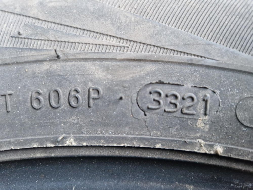 2 KS ZIMNÍ PNEUMATIKA NOKIAN WR D4 -195/65 R15 91T - 21158 2 KS ZIMNÍ PNEUMATIKA NOKIAN WR D4 -195/65 R15 91T - 21158
