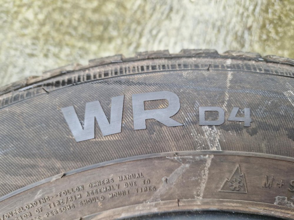 2 KS ZIMNÍ PNEUMATIKA NOKIAN WR D4 -195/65 R15 91T - 20264