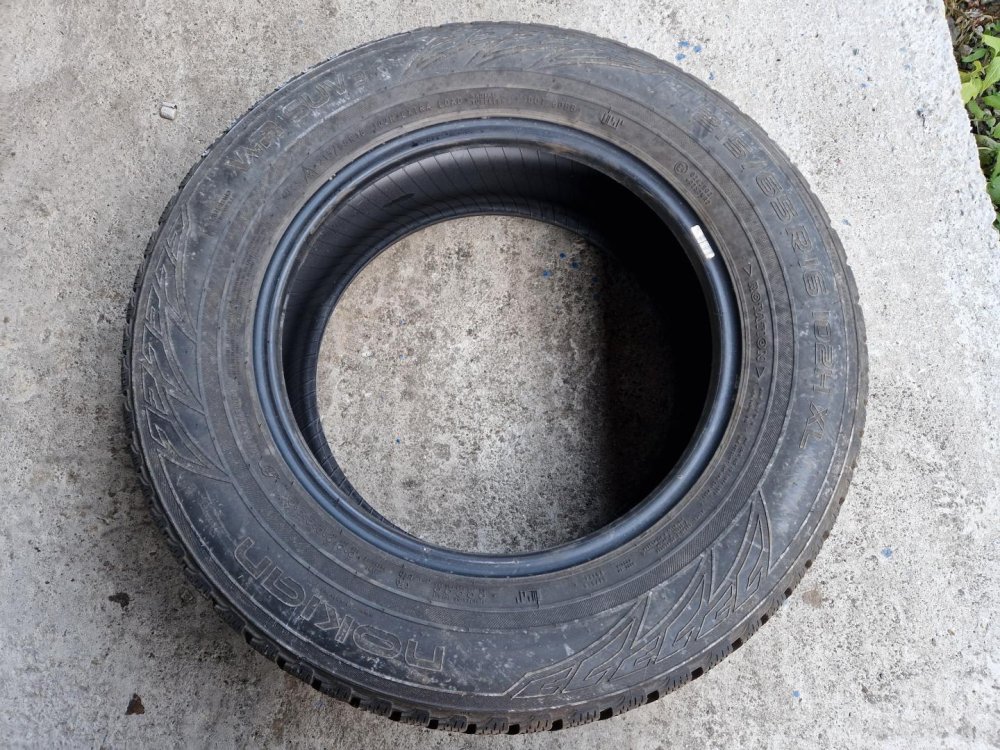 2 KS ZIMNÍ PNEUMATIKA NOKIAN WR SUV 3 - 215/65 R16 102H - 21160