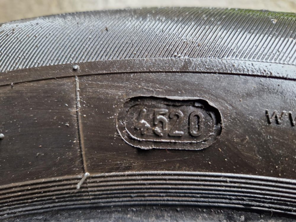 2 KS ZIMNÍ PNEUMATIKA PROFIL WINTERMAXX 195/55 R15 85H - 20497