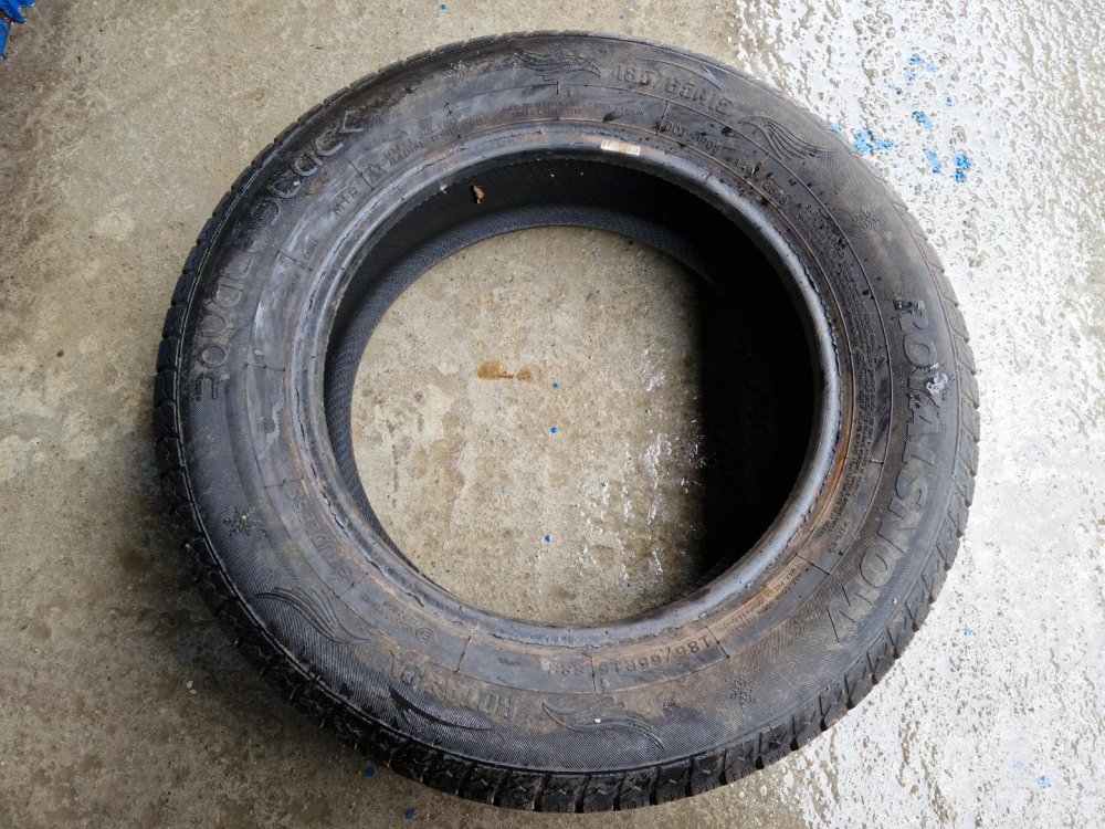 2 KS ZIMNÍ PNEUMATIKA ROYAL BLACK ROYALSNOW 185/65 R15 88H - 20389