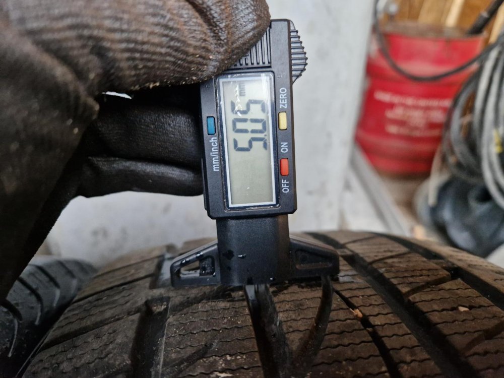 2 KS ZIMNÍ PNEUMATIKA ROYAL BLACK ROYAL WINTER 205/55 R16 91H - 20942 2 KS ZIMNÍ PNEUMATIKA ROYAL BLACK ROYAL WINTER 205/55 R16 91H - 20942