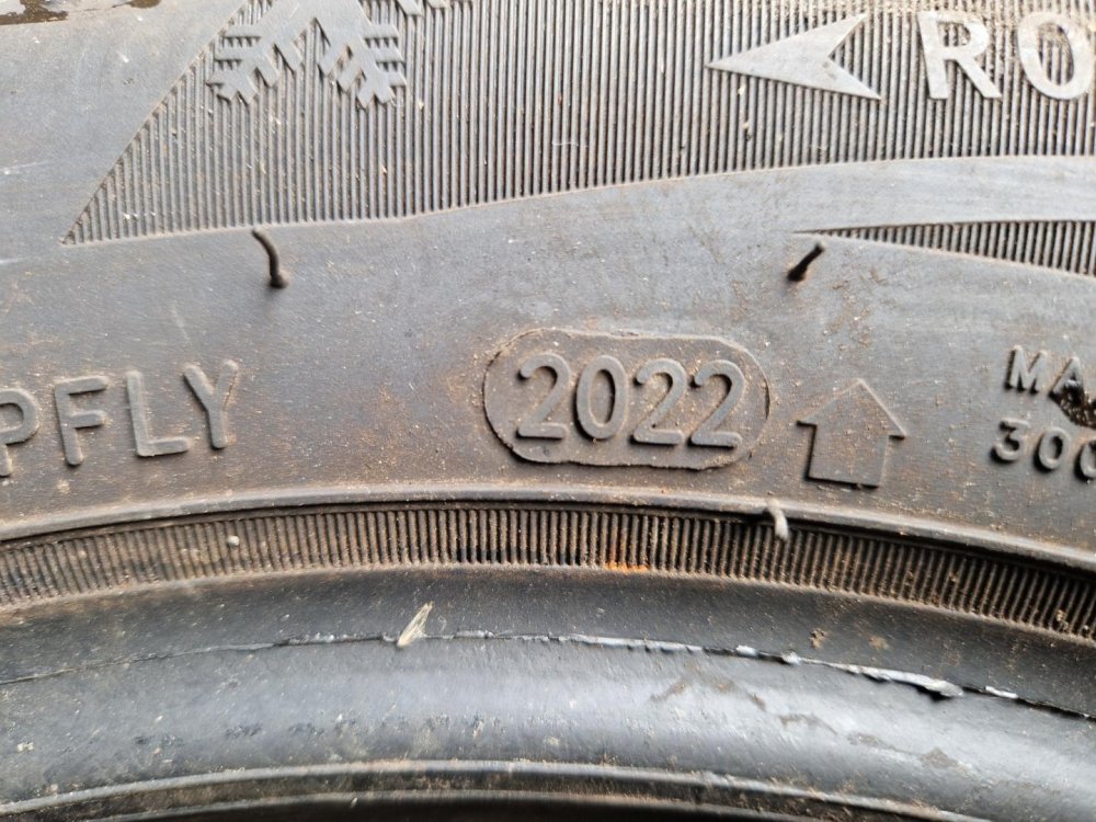 2 KS ZIMNÍ PNEUMATIKA SAILUN ICEBLAZER ALPINE + 175/65 R13 80T - 20592