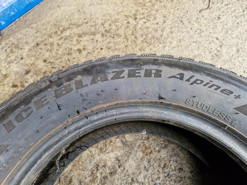 2 KS ZIMNÍ PNEUMATIKA SAILUN ICEBLAZER ALPINE + 175/65 R13 80T - 20592