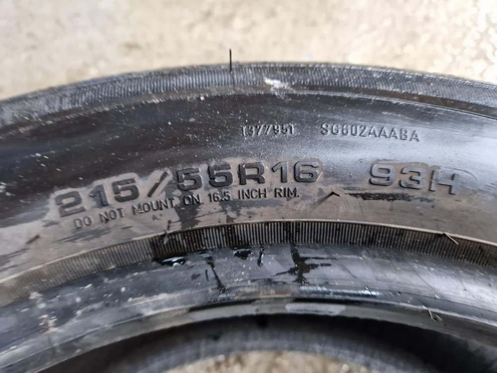 2 KS ZIMNÍ PNEUMATIKA SAVA ESKIMO HP2 - 215/55 R16 93H - 20409