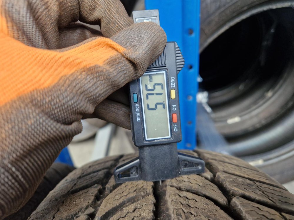2 KS ZIMNÍ PNEUMATIKA SAVA ESKIMO S3+  195/60 R15 88T - 20644