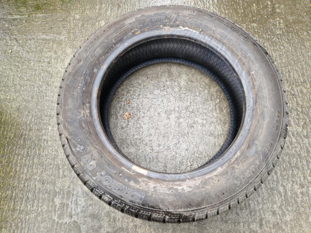 2 KS ZIMNÍ PNEUMATIKA SAVA ESKIMO S3+ 185/60 R15 88T  - 20574