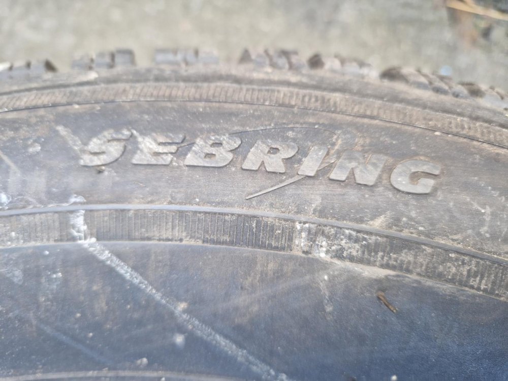 2 KS ZIMNÍ PNEUMATIKA SEBRING SNOW - 215/60 R16 99H - 20287