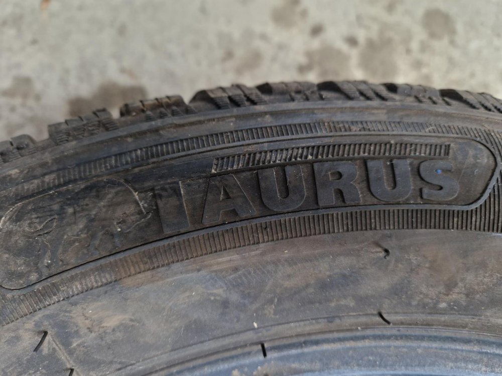 2 KS ZIMNÍ PNEUMATIKA TAURUS WINTER 225/55 R16 95H - 20582