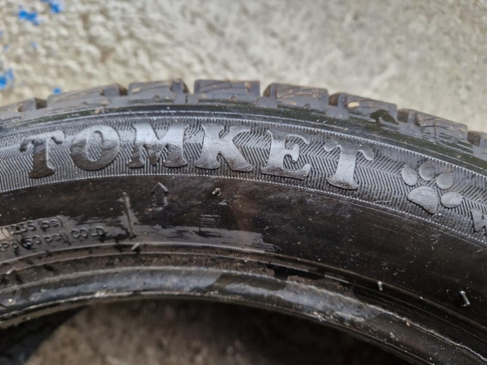 2 KS ZIMNÍ PNEUMATIKA TOMKET SNOWROAD - 195/55 R16 88H - 2096