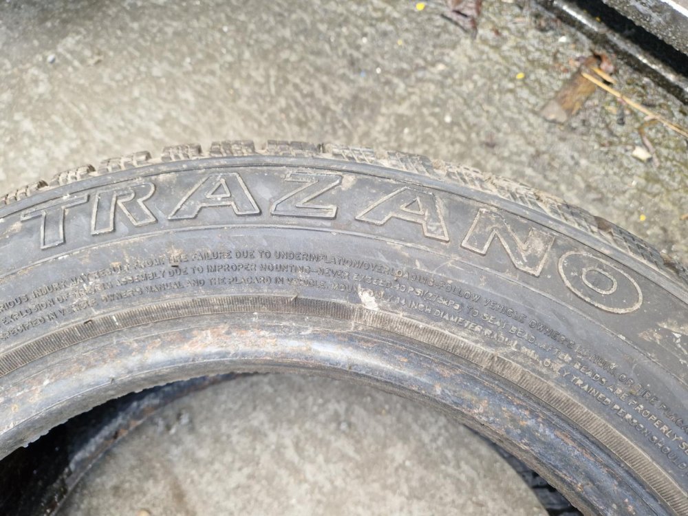 2 KS ZIMNÍ PNEUMATIKA TRAZANO SNOWMASTER SW608 - 175/65 R14 82H - 20597