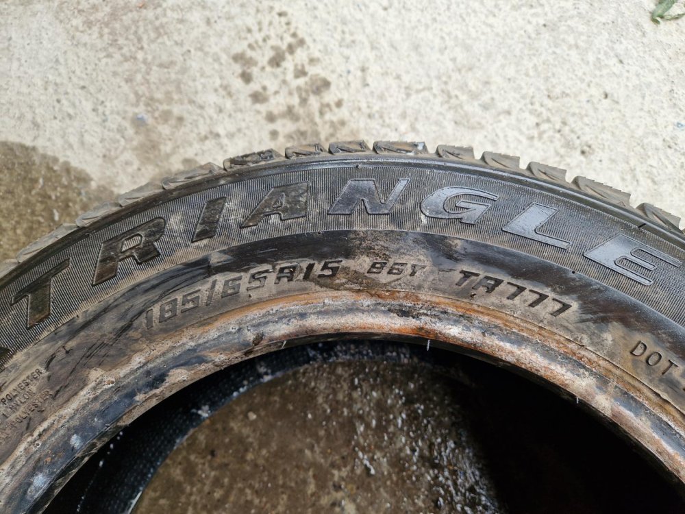 2 KS ZIMNÍ PNEUMATIKA TRIANGLE SNOW LION 185/65 R15 88T - 20586