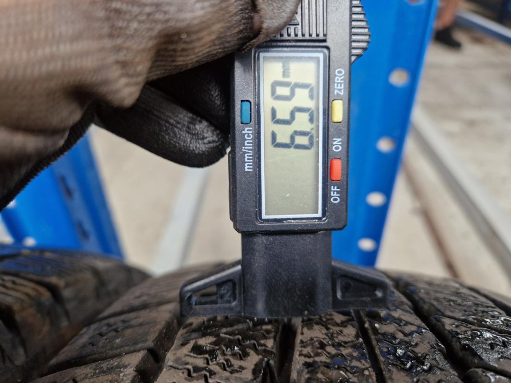 2 KS ZIMNÍ PNEUMATIKA TRIANGLE SNOW LION 185/65 R15 88T - 20587