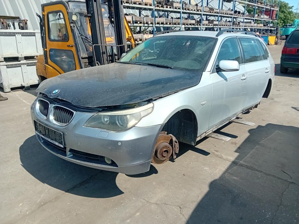BMW 5 E61 525i ( N52B25A ) 160kW r.2005 šedá na náhradní díly
