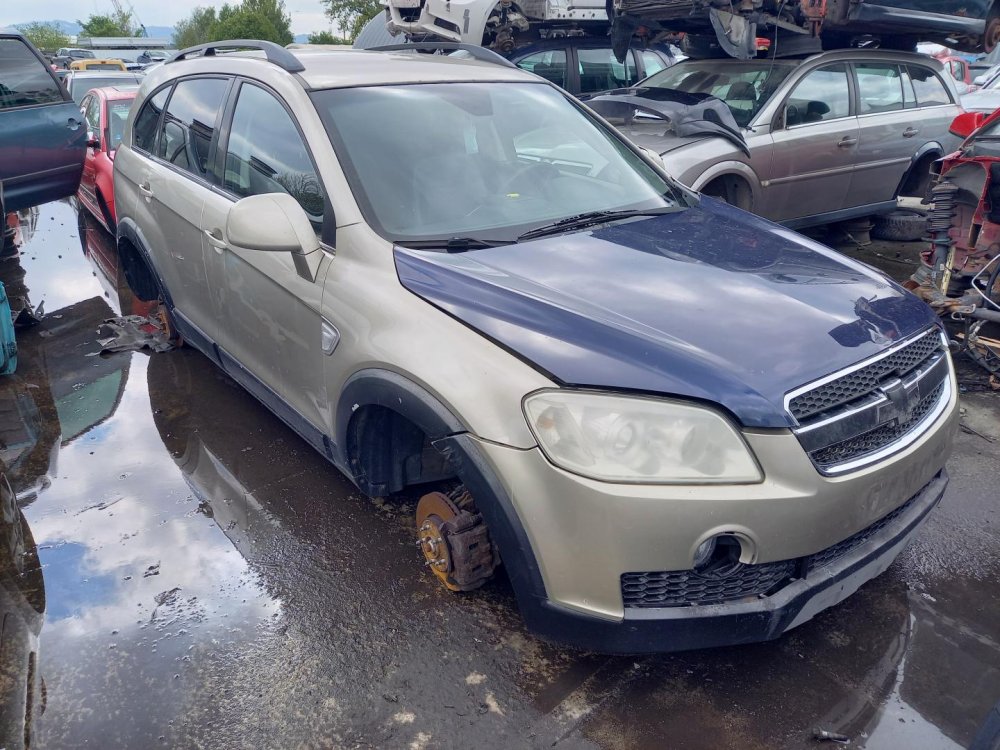 Chevrolet Captiva 2.0 ( Z20S ) 110kW r.2007 šedá na náhradní díly 