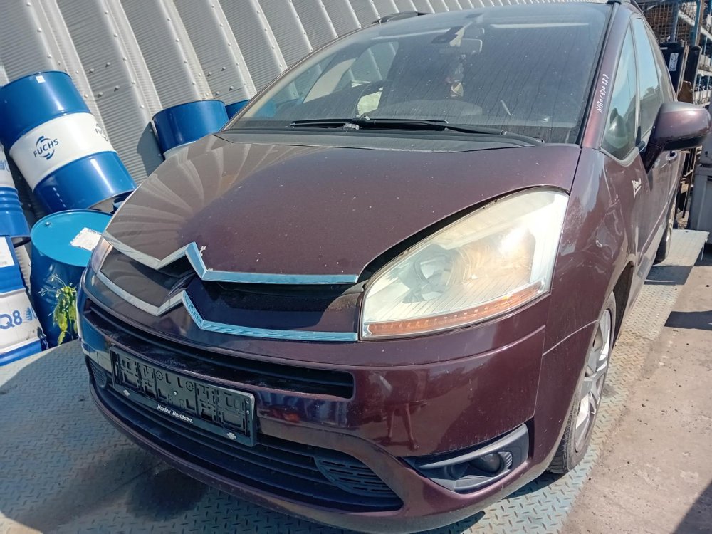 Citroen C4 Picaso 2.0 ( RFJ ) 103kW r.2008 červená na náhradní díly