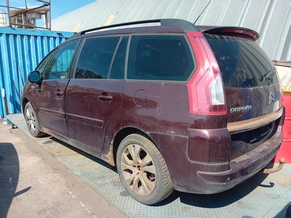Citroen C4 Picaso 2.0 ( RFJ ) 103kW r.2008 červená na náhradní díly