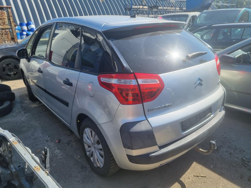 Citroen C4 Picasso 1.6 HDI ( 9HZ ) 80kW r.2011 šedá na náhradní díly