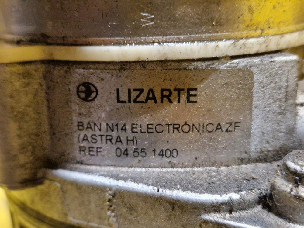 ELEKTRICKÉ SERVO ČERPADLO 13192897 - ZF - OPEL ASTRA H , ZAFIRA B - 19822