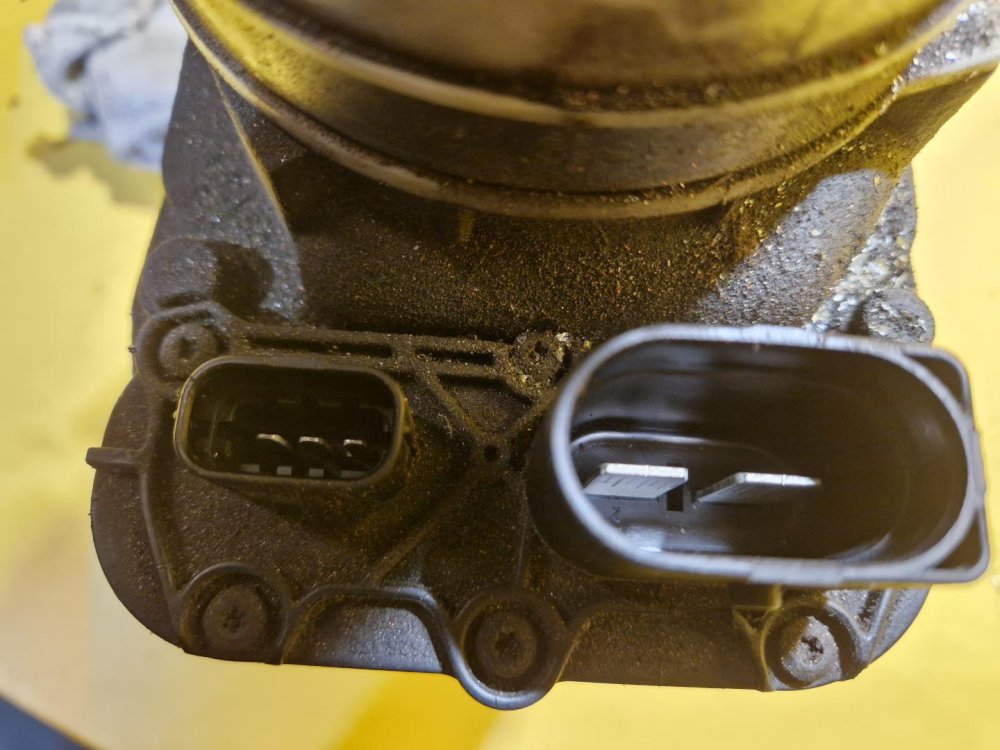ELEKTRICKÉ SERVO ČERPADLO 7625062115  ZF - OPEL ASTRA H , ZAFIRA B - 18544