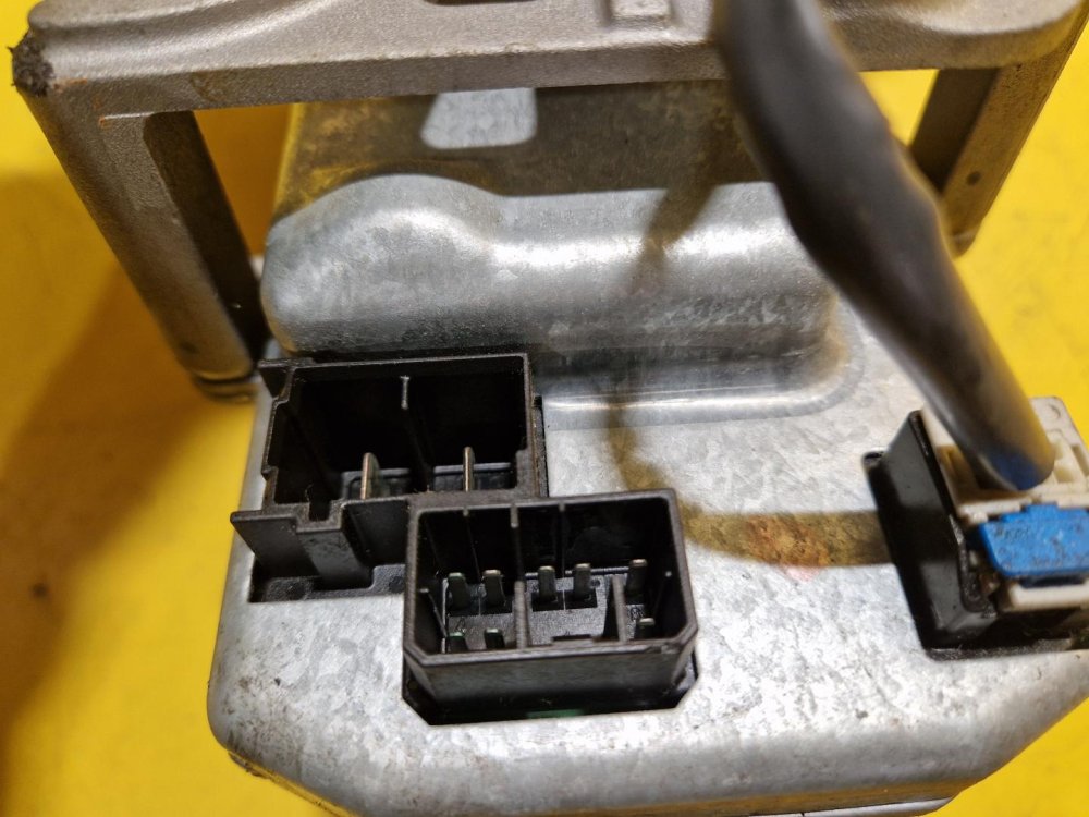 ELEKTRICKÝ SLOUPEK ŘÍZENÍ - 26108652 - OPEL MERIVA A - 18643