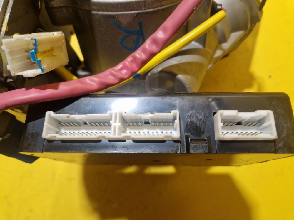 ELEKTRICKÝ SLOUPEK ŘÍZENÍ - 563001J700 -  HYUNDAI I20 - 14415