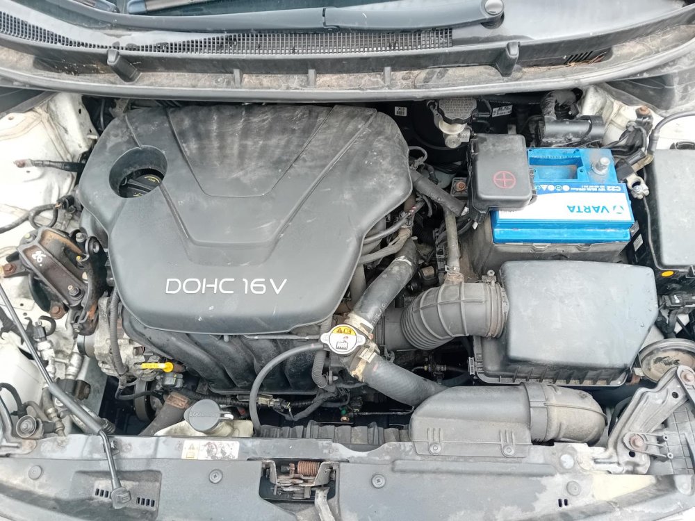 Hyundai I30 1.6 ( G4FC ) 88kW r.2015 bílá na náhradní díly