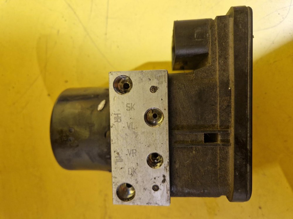 JEDNOTKA ABS - 13234911 - OPEL ASTRA H / ZAFIRA B - 17536