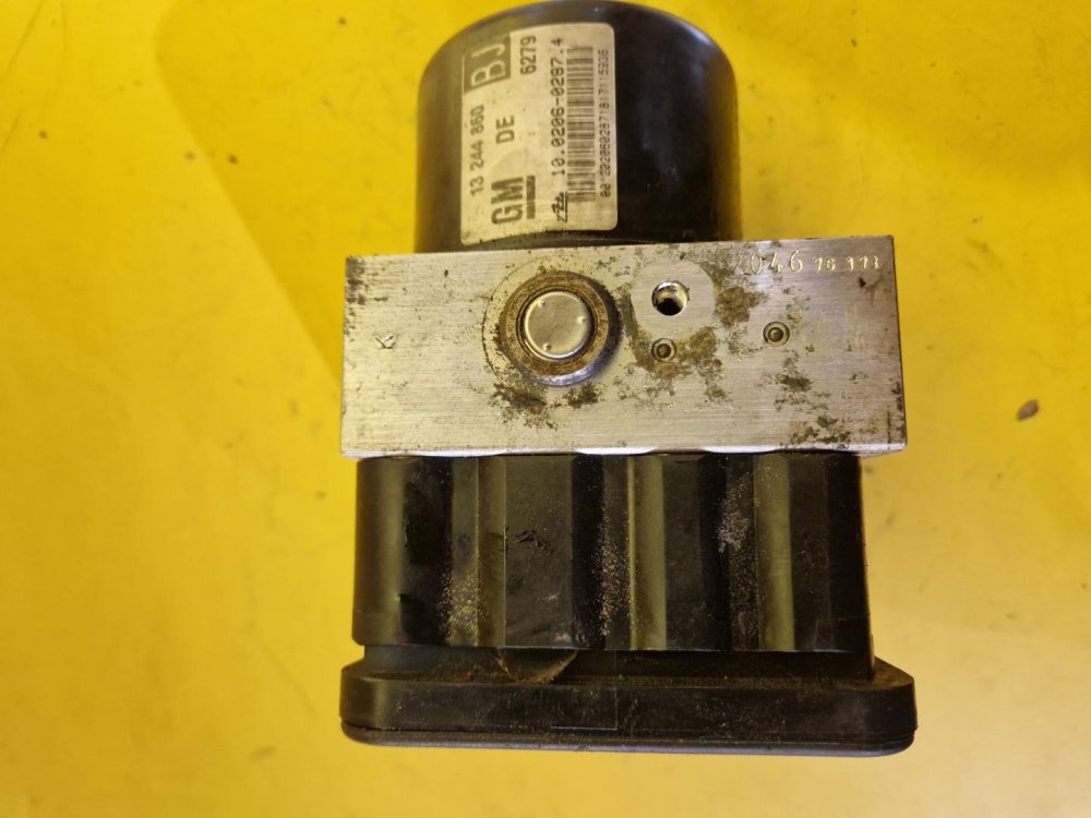 JEDNOTKA ABS - 13244860 - OPEL ASTRA H / ZAFIRA B - 17532