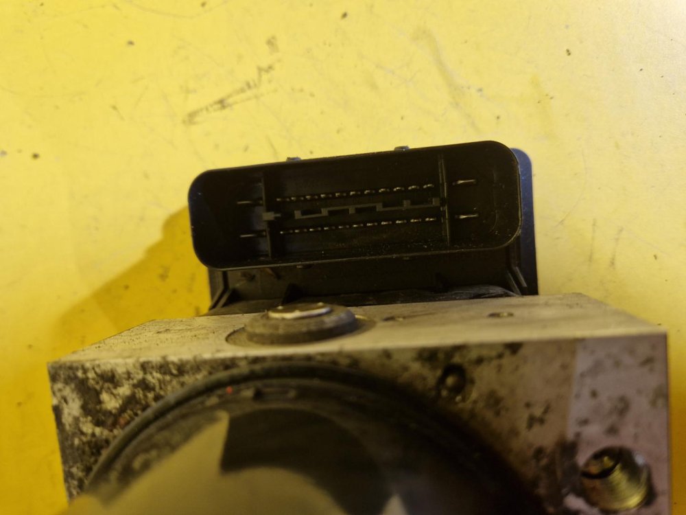 JEDNOTKA ABS - 13244860 - OPEL ASTRA H / ZAFIRA B - 17532