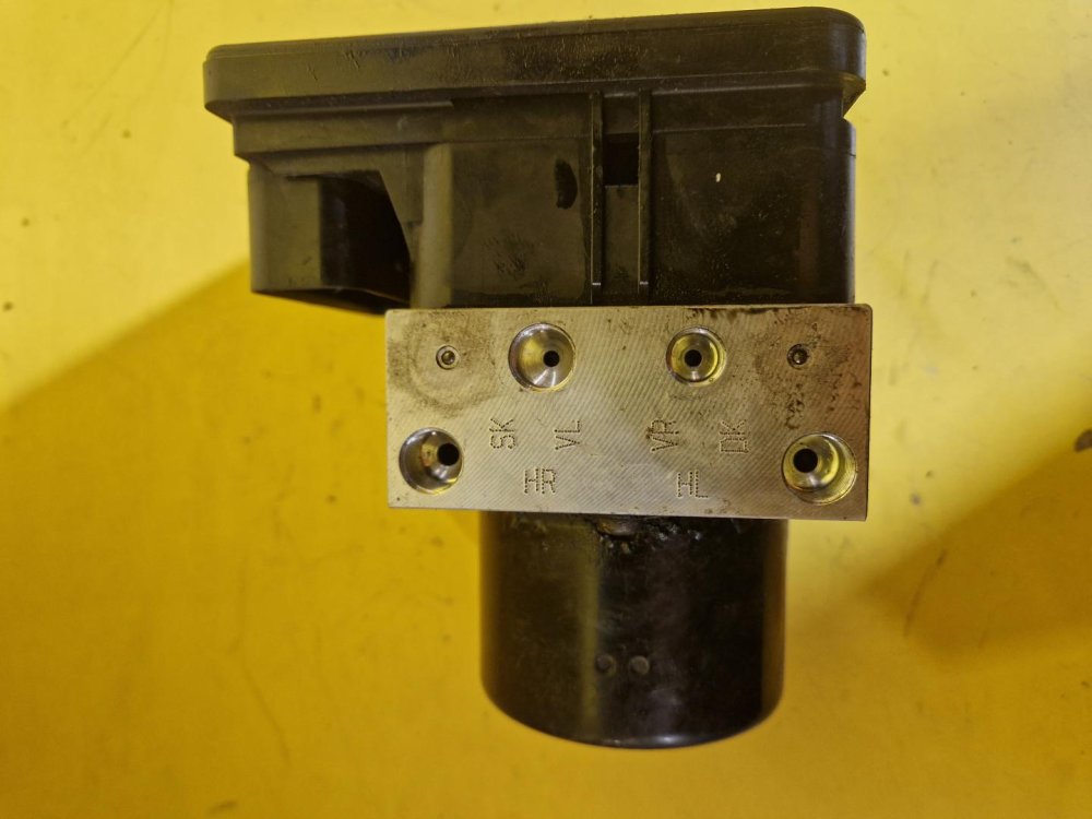 JEDNOTKA ABS - 13244860 - OPEL ASTRA H / ZAFIRA B - 17532
