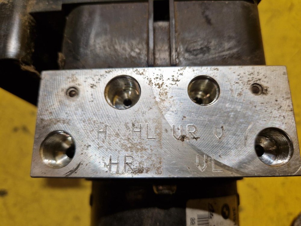 JEDNOTKA ABS - 3451-6772213-01 - BMW 1 I (E87, E90), 3 V (E81) - 19363