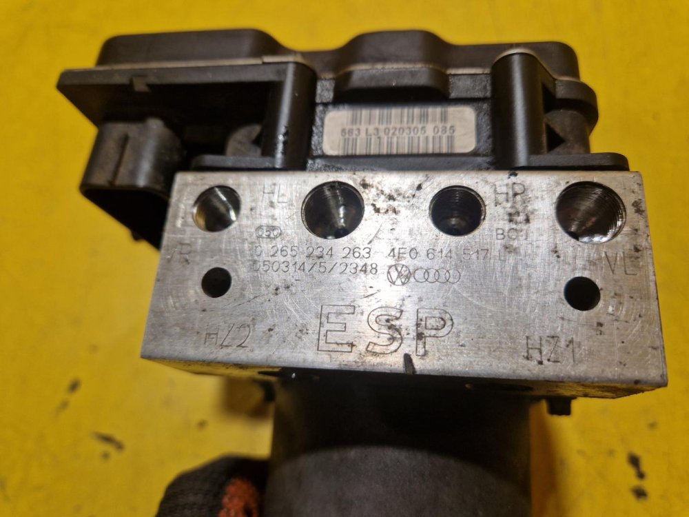 JEDNOTKA ABS - 4F0910517K - AUDI A6 C6 - 20007